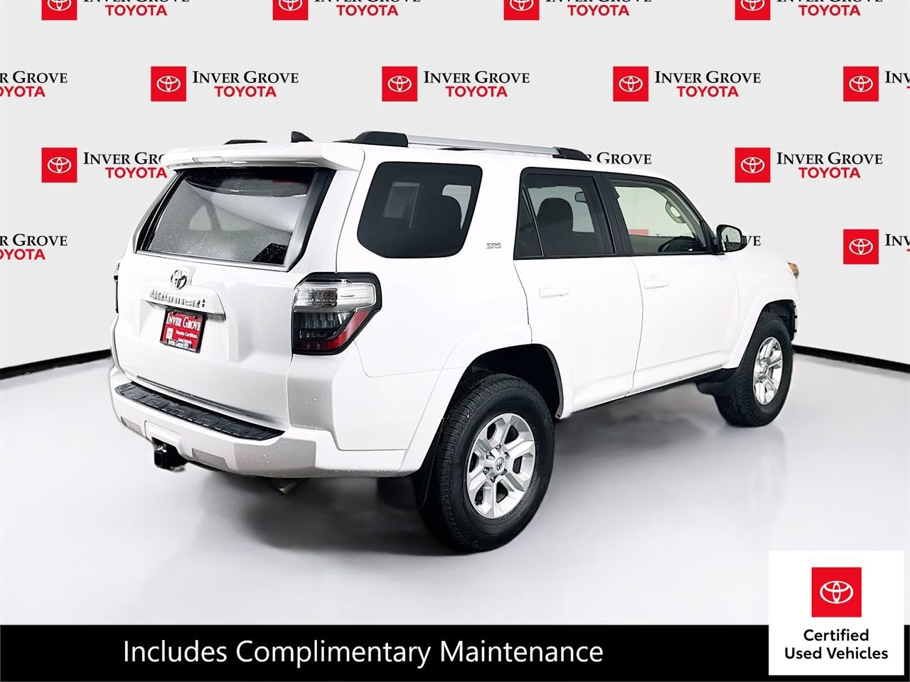 Certified 2024 Toyota 4Runner SR5 AWD/4WD image 5
