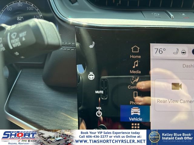 New 2026 Jeep Grand Cherokee Limited w/ Limited Altitude Package AWD/4WD image 43