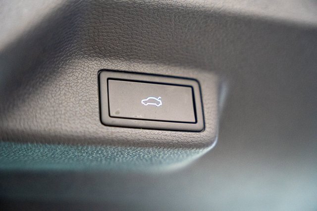 New 2025 Volkswagen ID. Buzz Pro S image 38