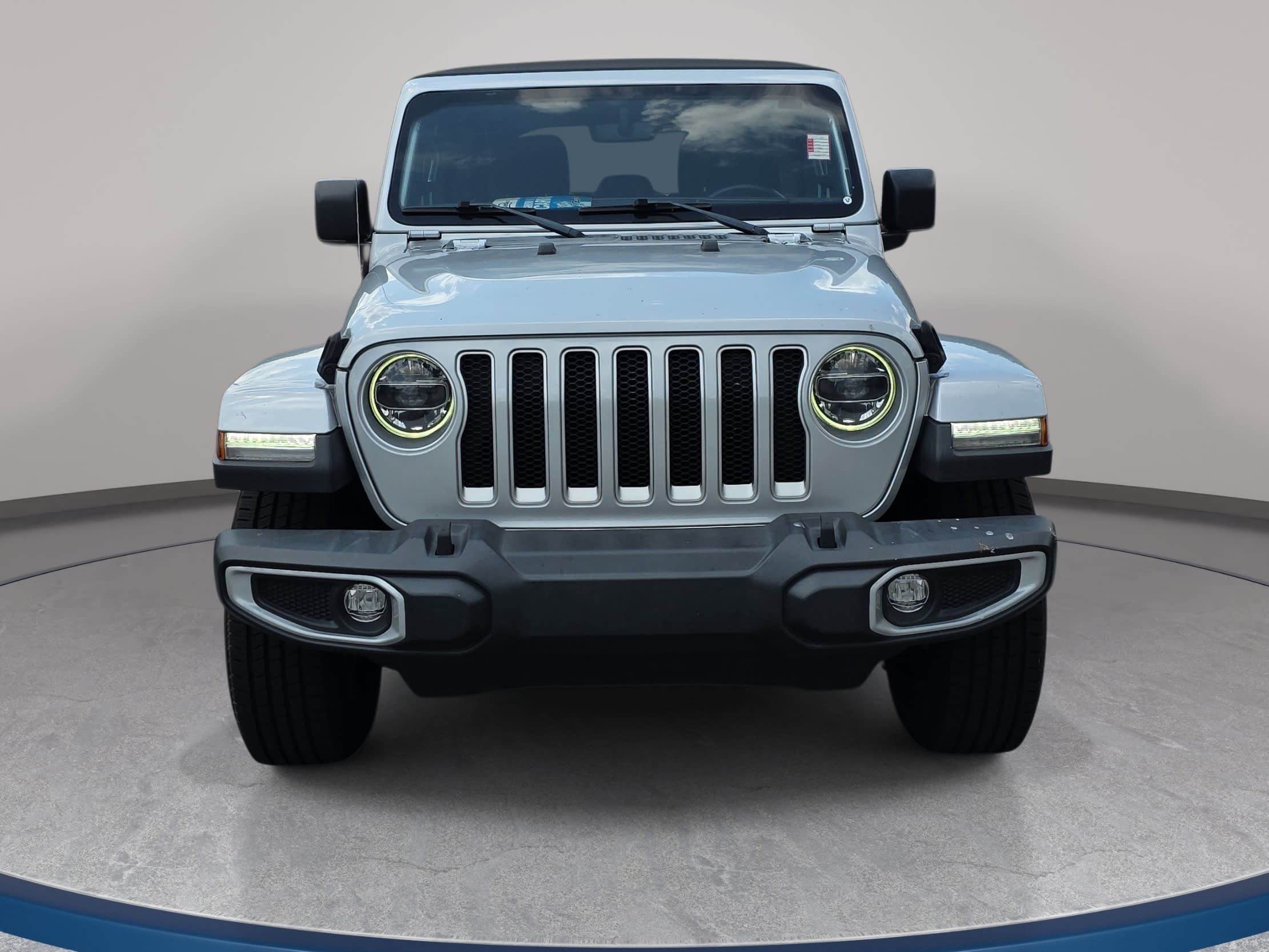 Used 2022 Jeep Wrangler Unlimited Sahara w/ LED Lighting Group AWD/4WD image 2