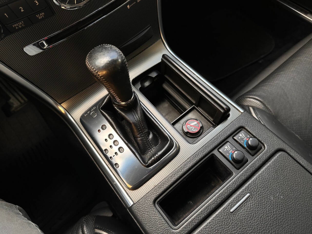 Used 2008 INFINITI M45 w/ Technology Pkg RWD image 50
