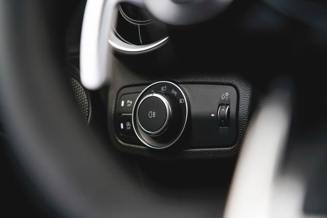 New 2025 Alfa Romeo Stelvio Sprint image 30