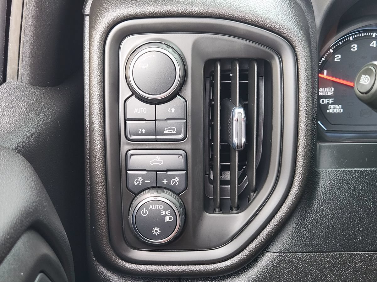Used 2023 Chevrolet Silverado 1500 Custom AWD/4WD image 40