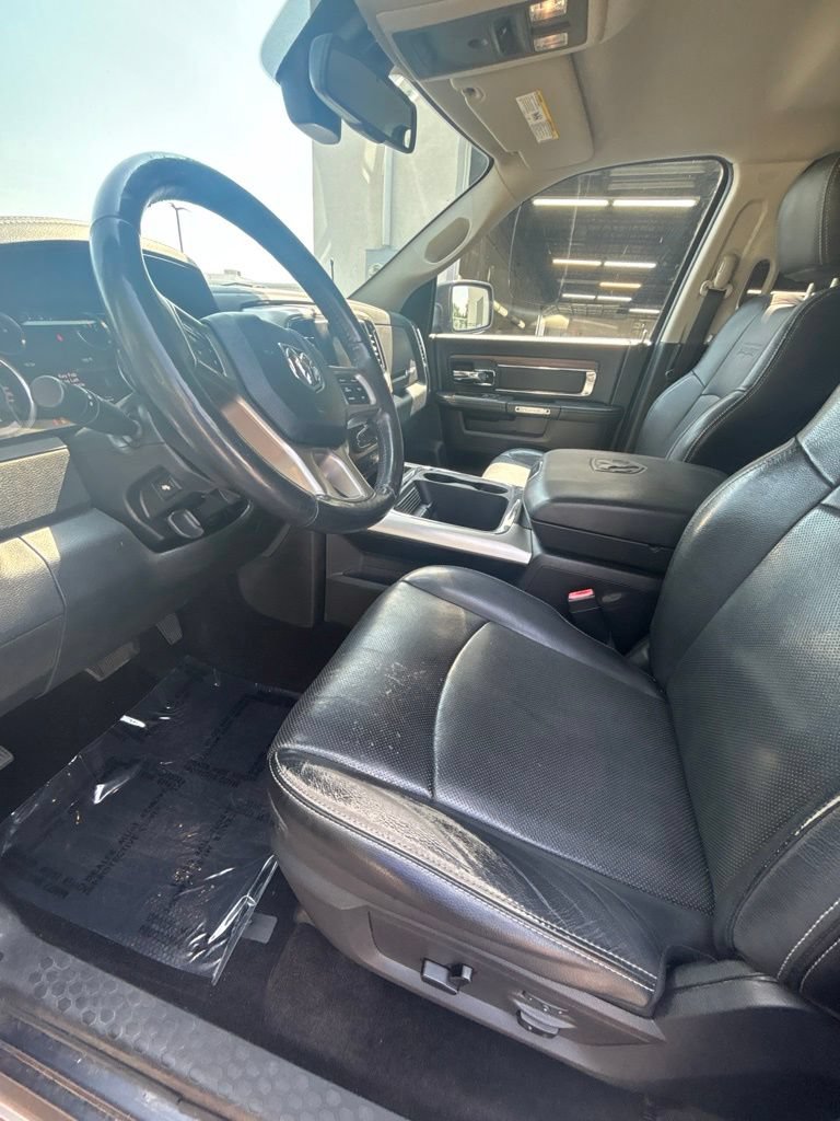 Used 2016 RAM 1500 Laramie w/ Convenience Group AWD/4WD image 11