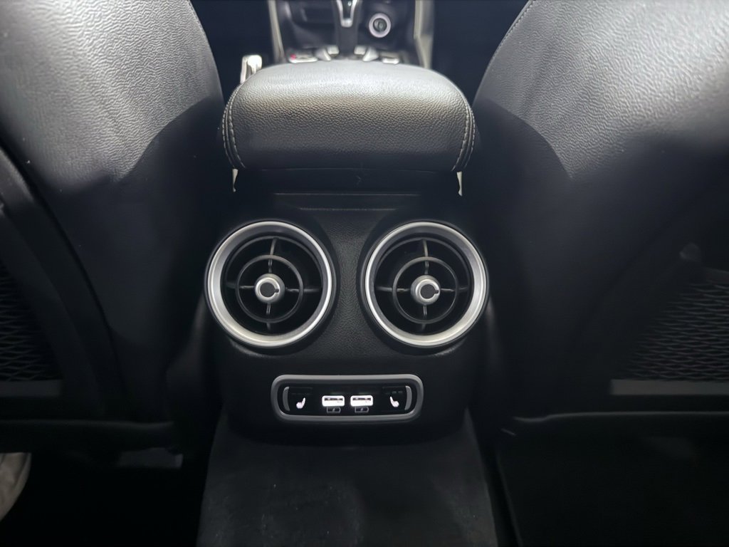 Used 2022 Alfa Romeo Giulia Veloce image 43