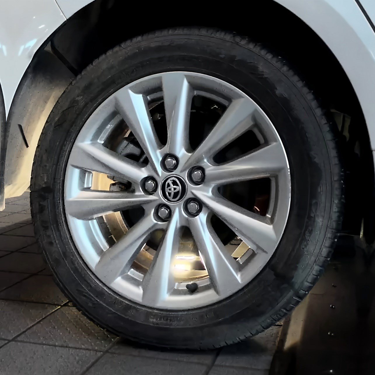 Used 2024 Toyota Corolla LE w/ LE Convenience Package FWD image 48