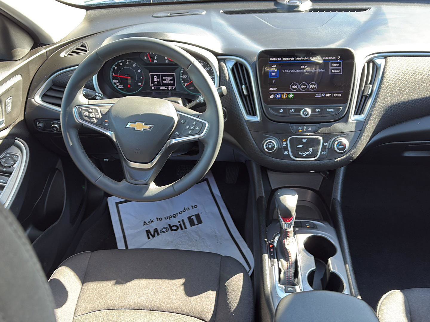 Used 2025 Chevrolet Malibu RS w/ LPO, Floor Liner Package image 16