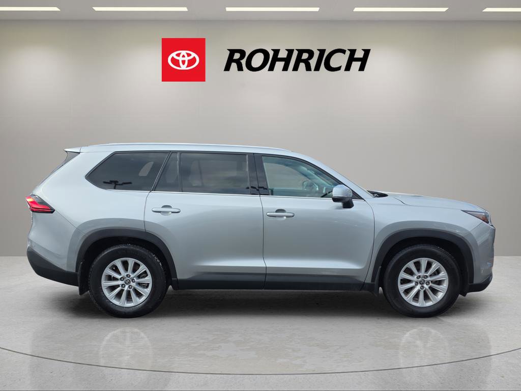 Used 2024 Toyota Grand Highlander XLE image 5