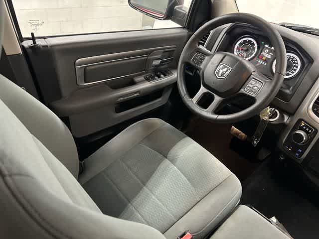 Used 2020 RAM 1500 Classic SLT AWD/4WD image 12