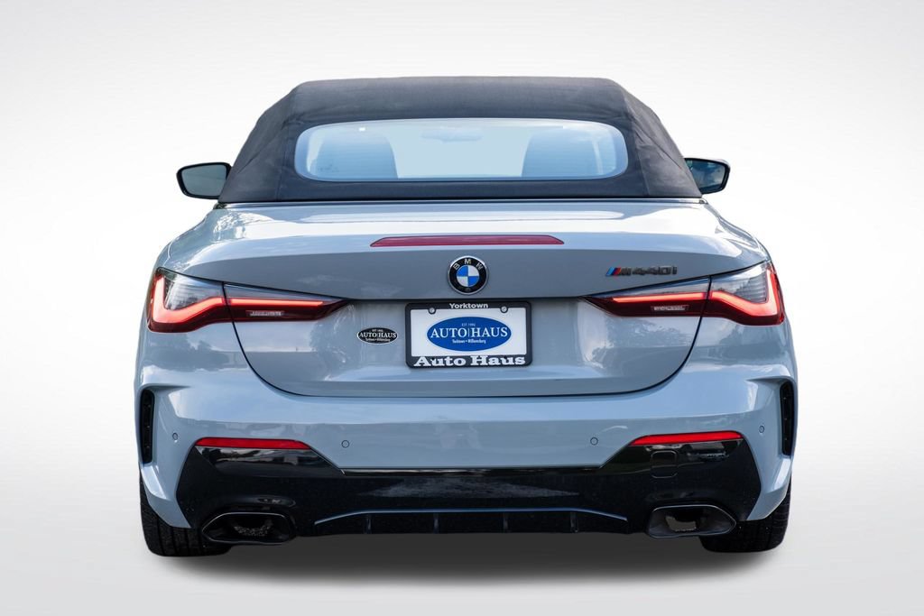 Used 2024 BMW M440i Convertible w/ Premium Package RWD image 38