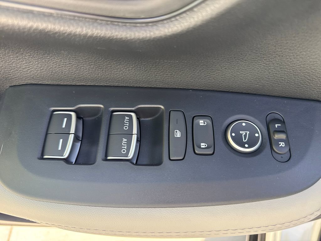 New 2026 Honda HR-V EX-L image 13