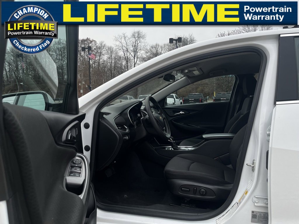 Used 2023 Chevrolet Malibu LT image 22