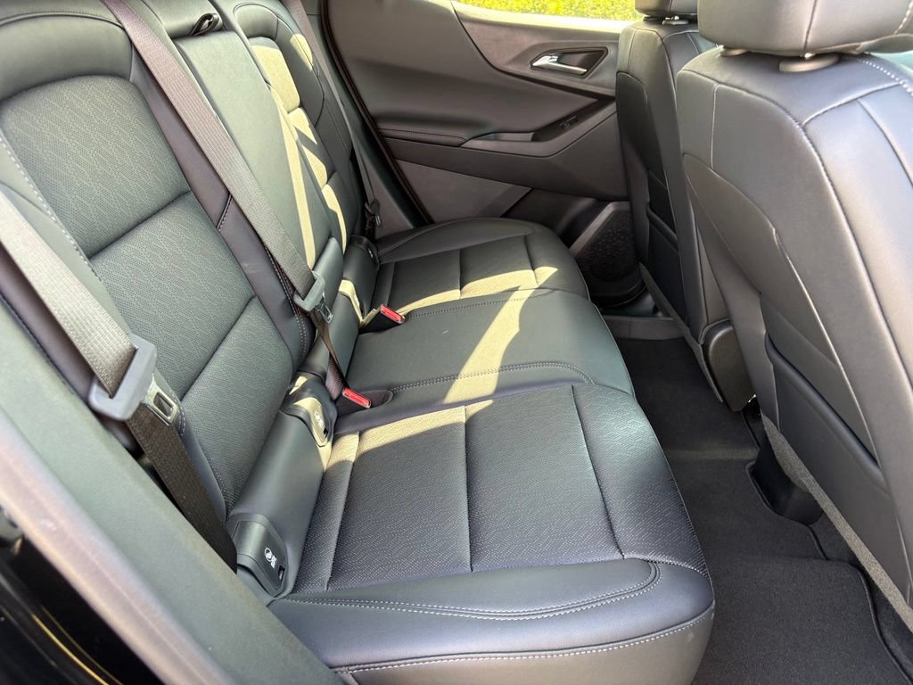 New 2027 Chevrolet Equinox LT w/ Convenience Package II FWD image 34