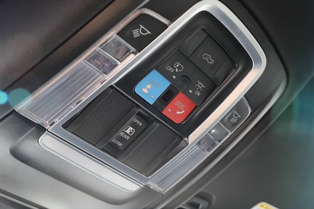 New 2026 RAM 1500 4x4 Crew Cab image 39