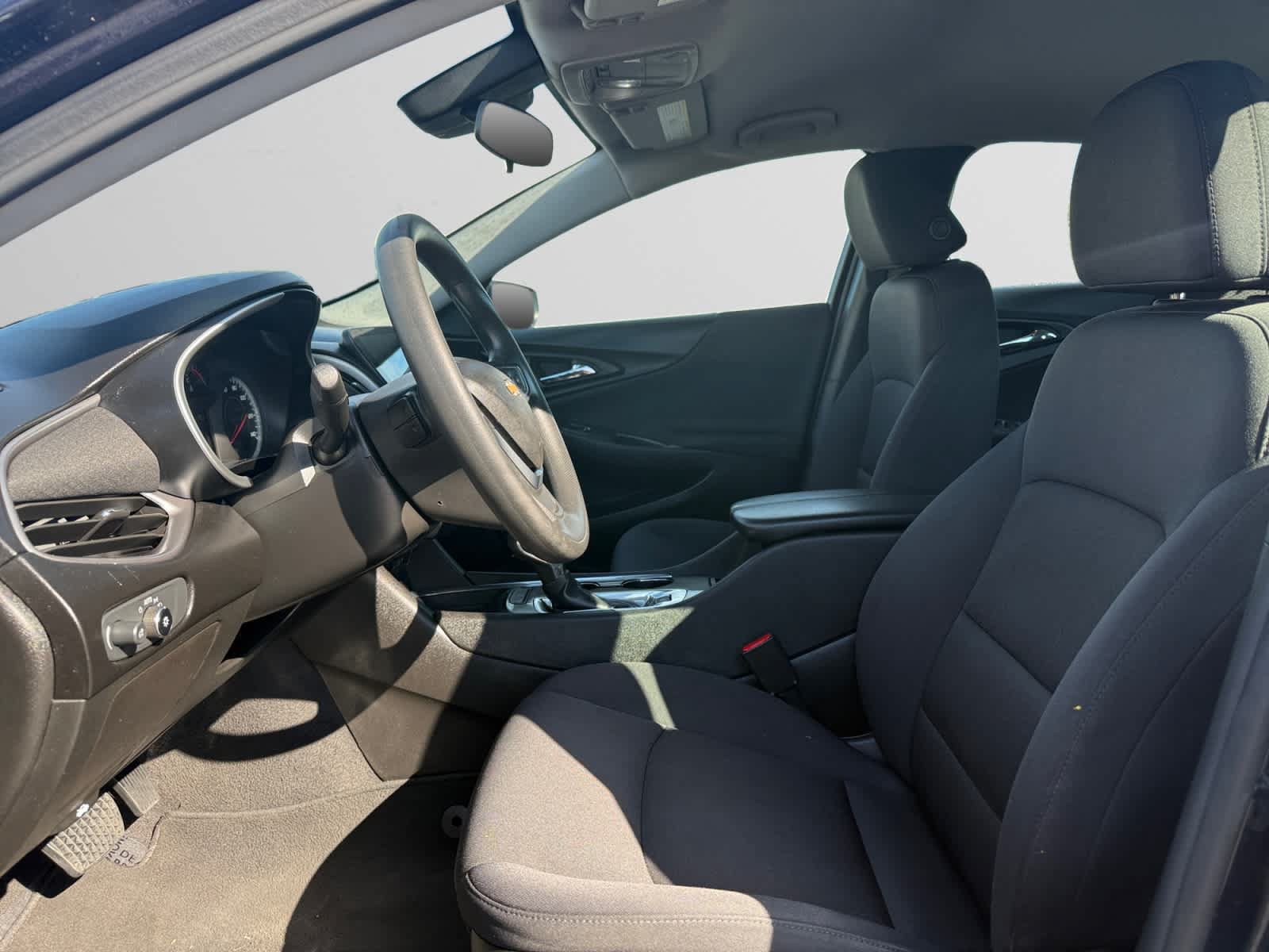 Used 2023 Chevrolet Malibu LT FWD image 9
