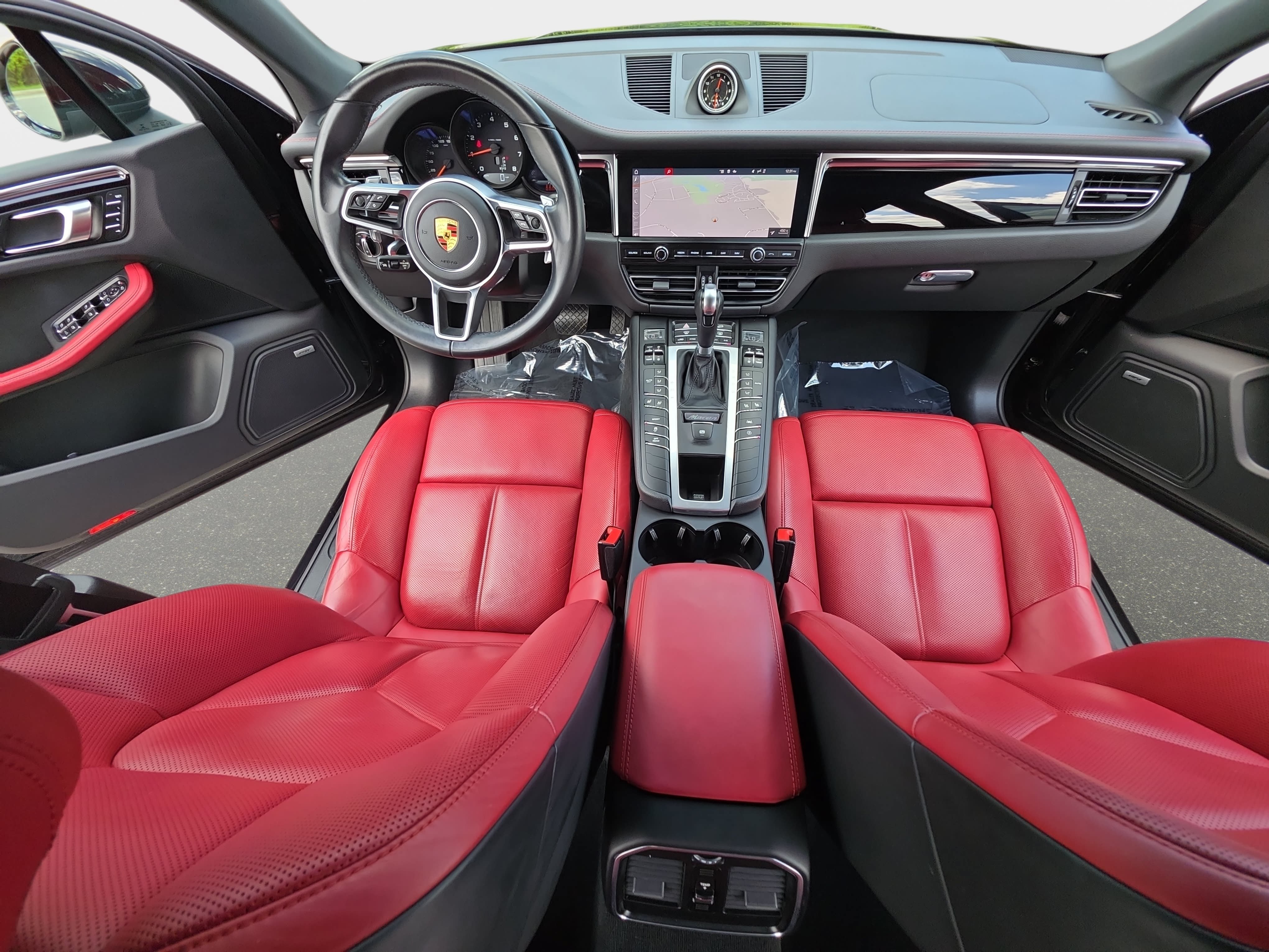 Used 2021 Porsche Macan AWD/4WD image 9