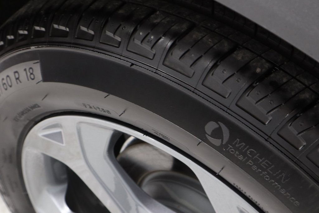 Certified 2025 Ford Escape ST-Line w/ Cold Weather Package image 20