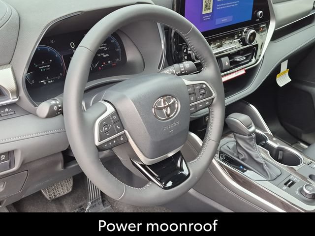 Certified 2026 Toyota Highlander Platinum AWD/4WD image 12