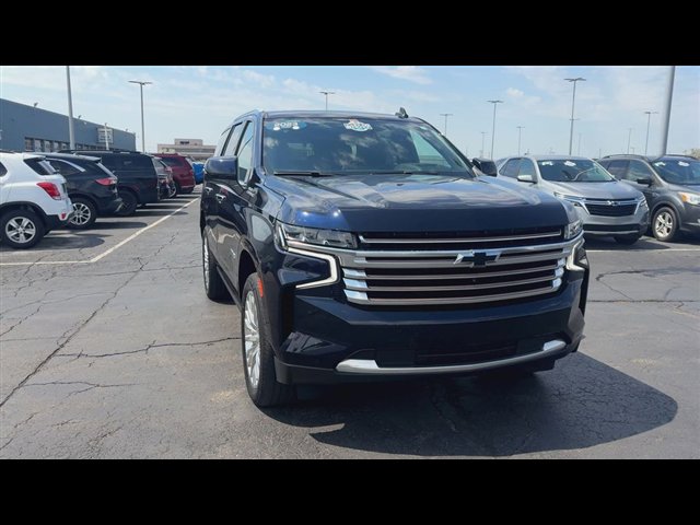 Used 2023 Chevrolet Tahoe High Country AWD/4WD image 3