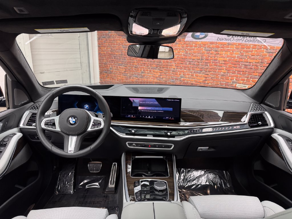 Certified 2026 BMW X5 xDrive40i w/ M Sport Package AWD/4WD image 14