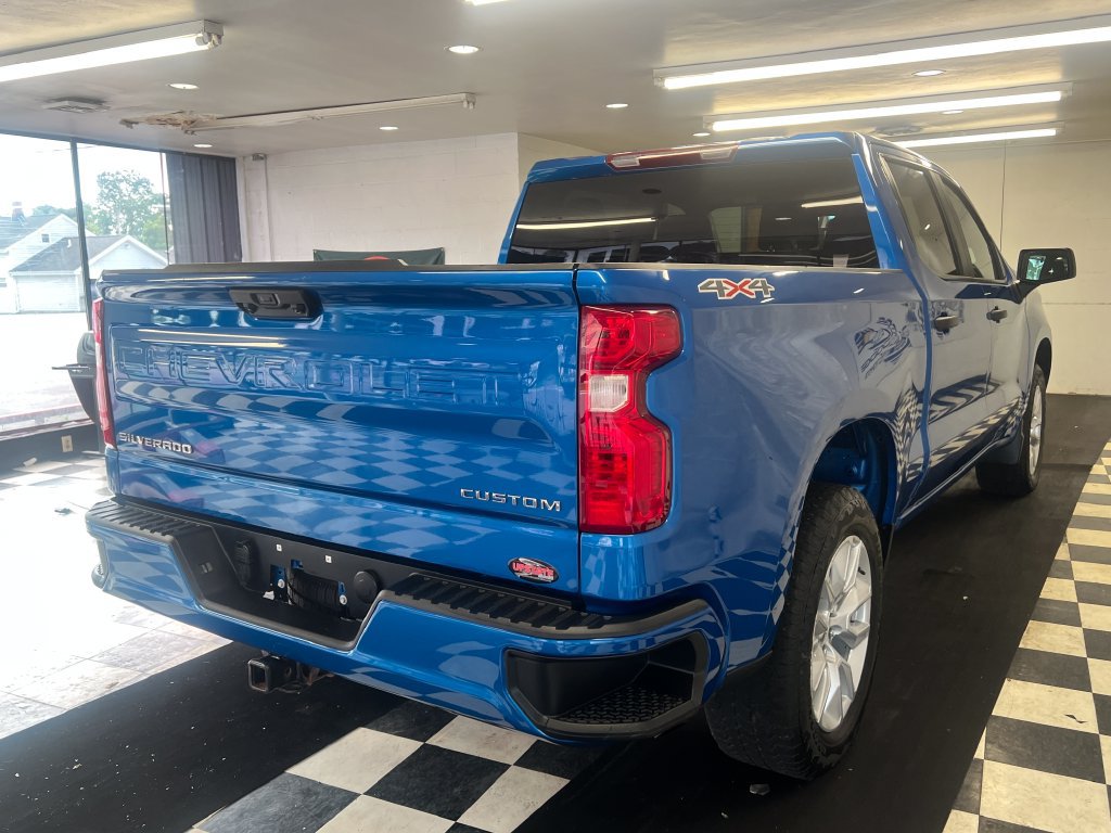 Used 2023 Chevrolet Silverado 1500 Custom AWD/4WD image 16