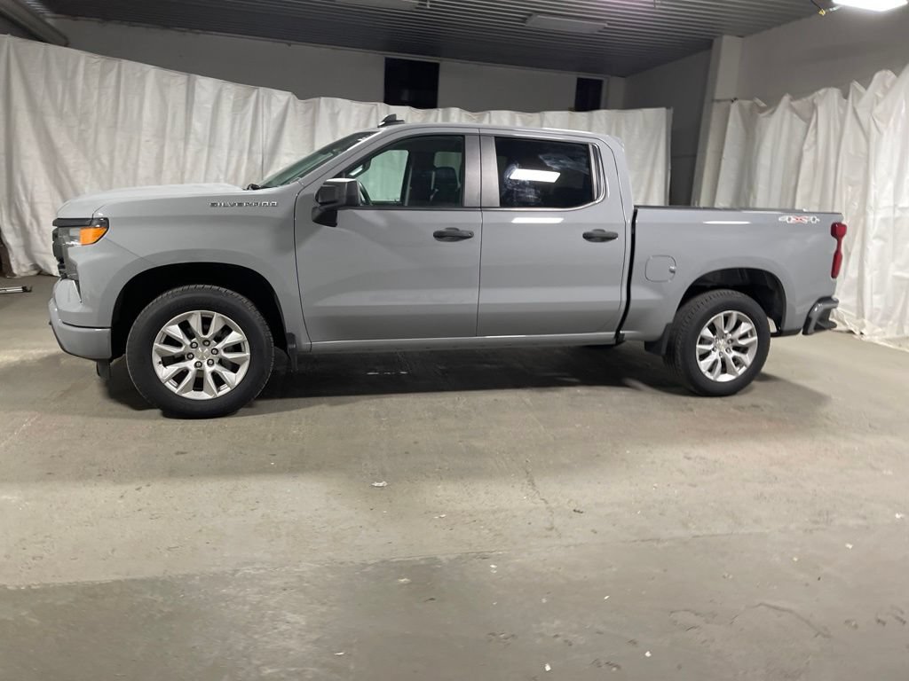 Used 2024 Chevrolet Silverado 1500 Custom AWD/4WD image 4