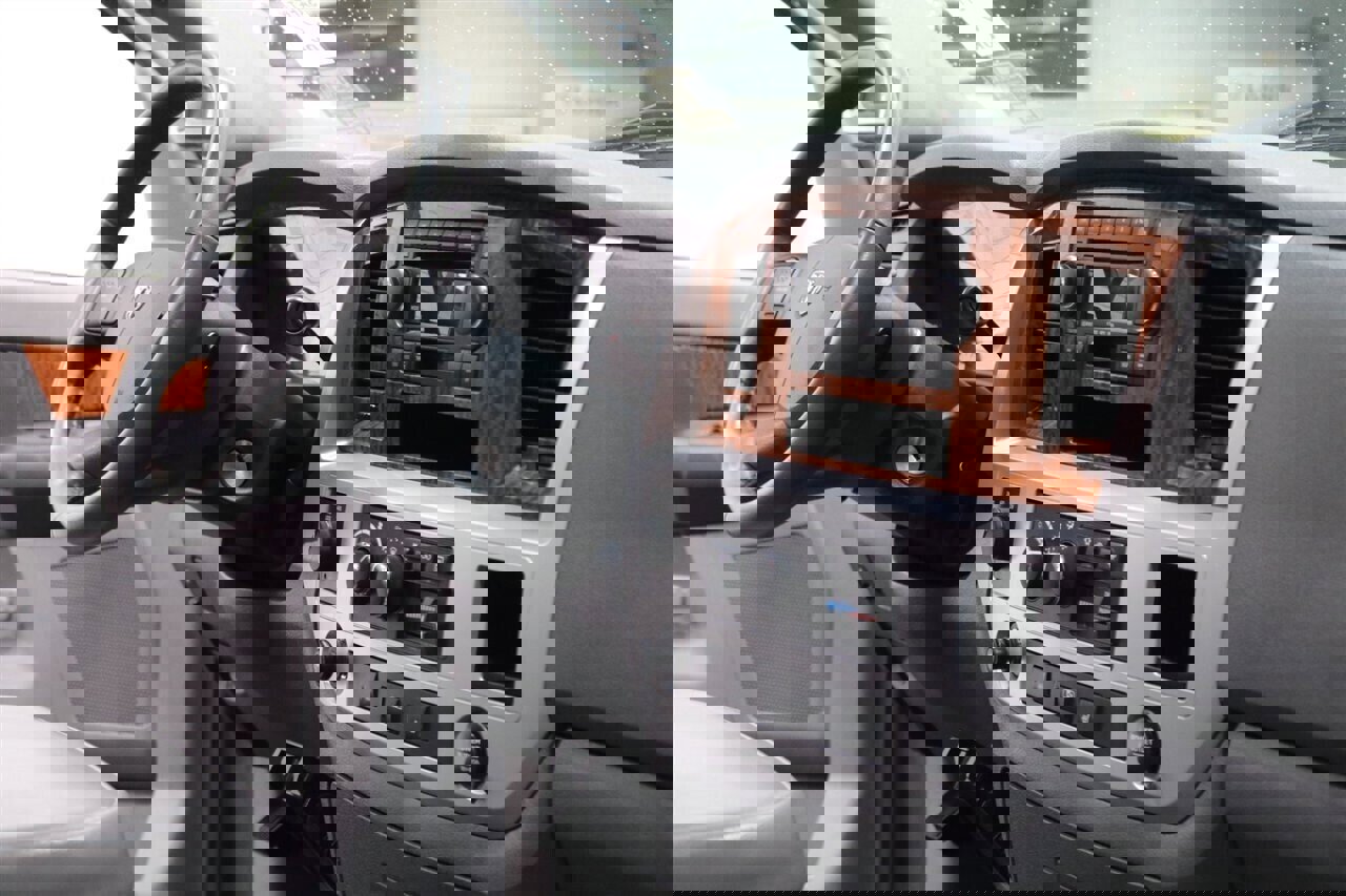 Used 2007 Dodge Ram 3500 Truck Laramie image 77