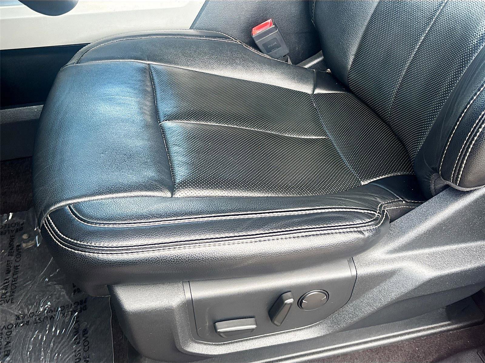 Used 2019 Ford F150 Lariat w/ Equipment Group 502A Luxury image 20