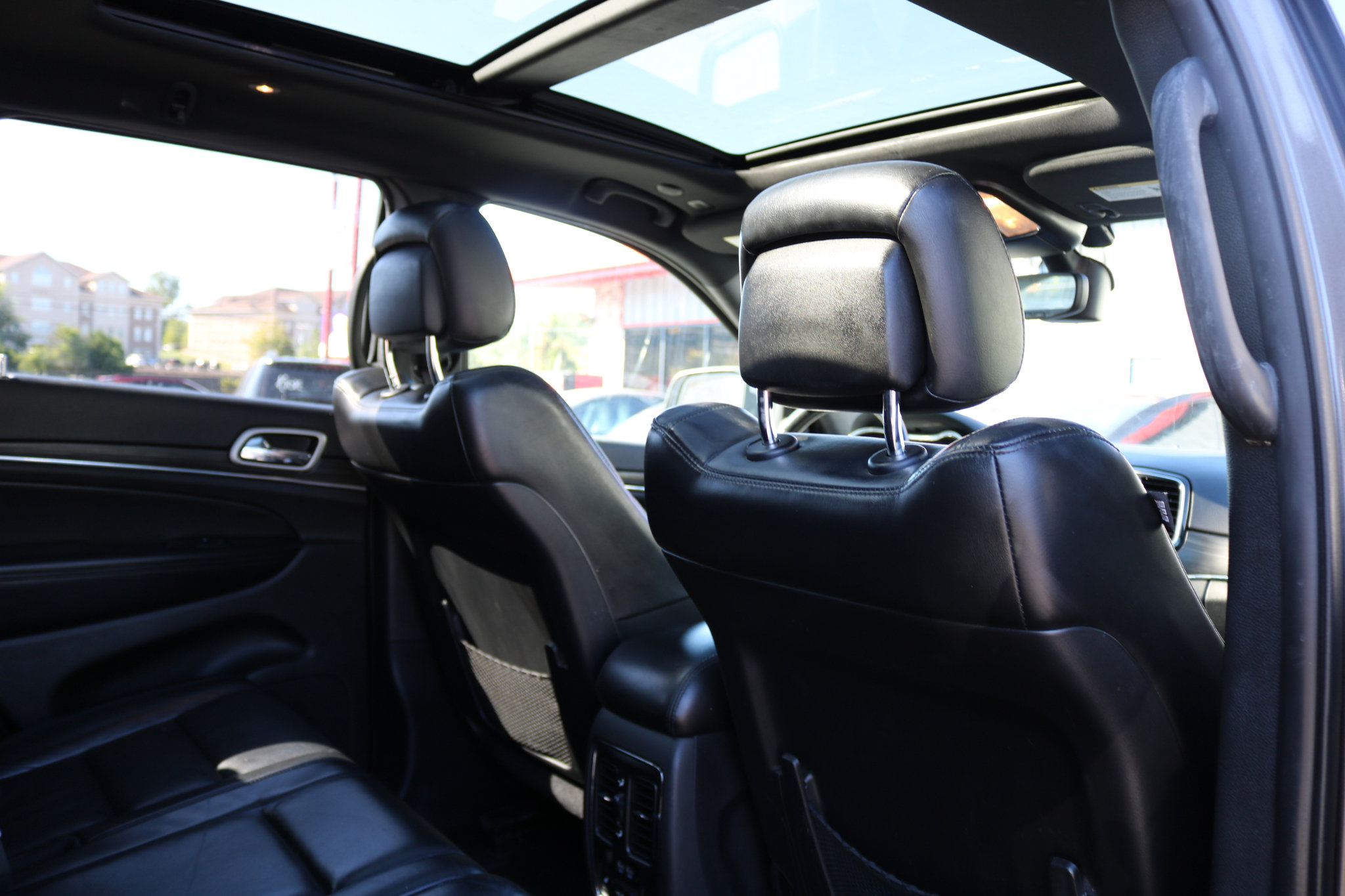 Used 2021 Jeep Grand Cherokee Limited w/ Luxury Group II image 44