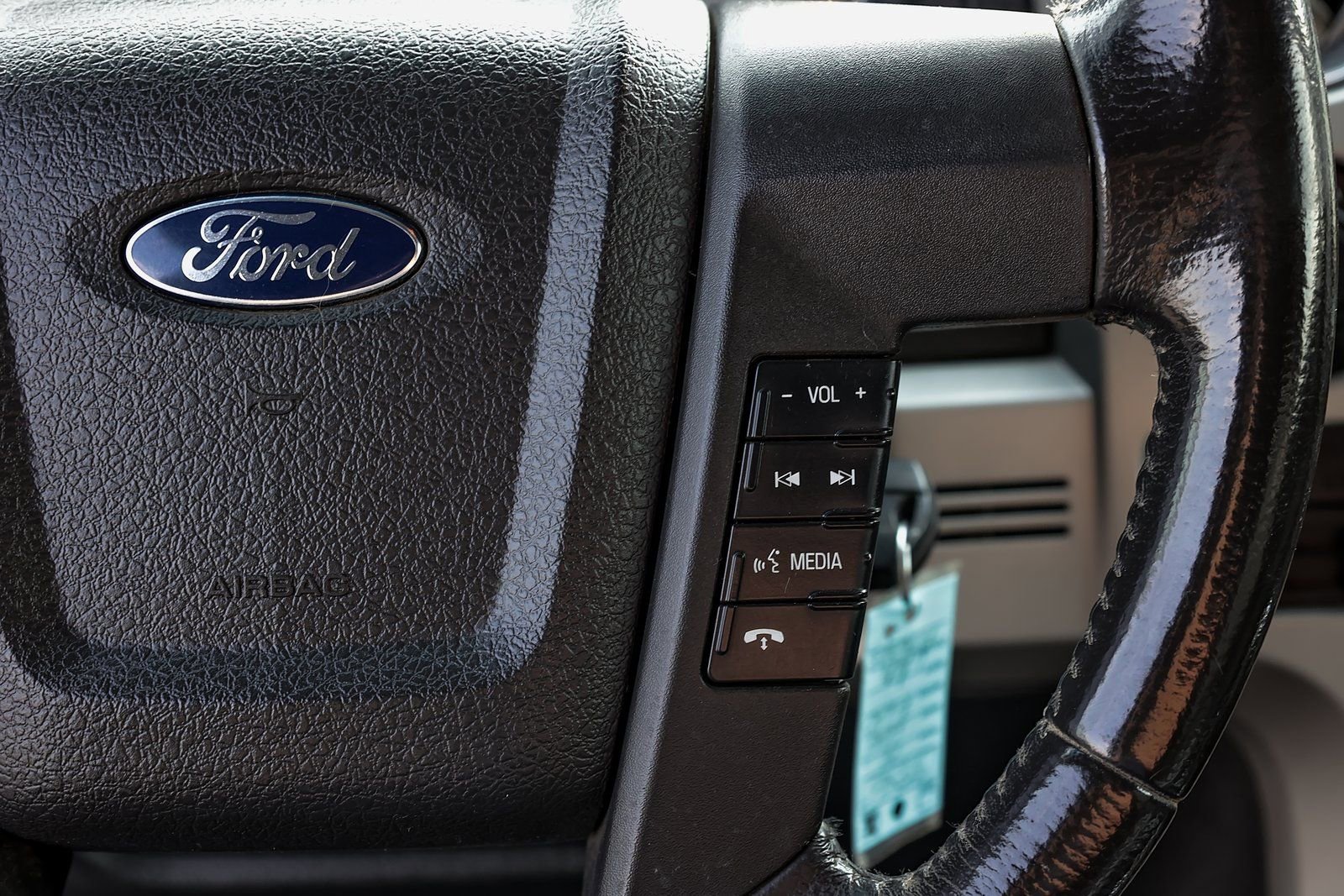 Used 2014 Ford F150 Lariat w/ Equipment Group 502A Luxury AWD/4WD image 15