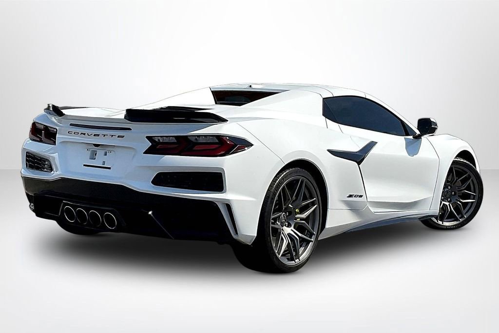 Used 2024 Chevrolet Corvette Z06 image 6