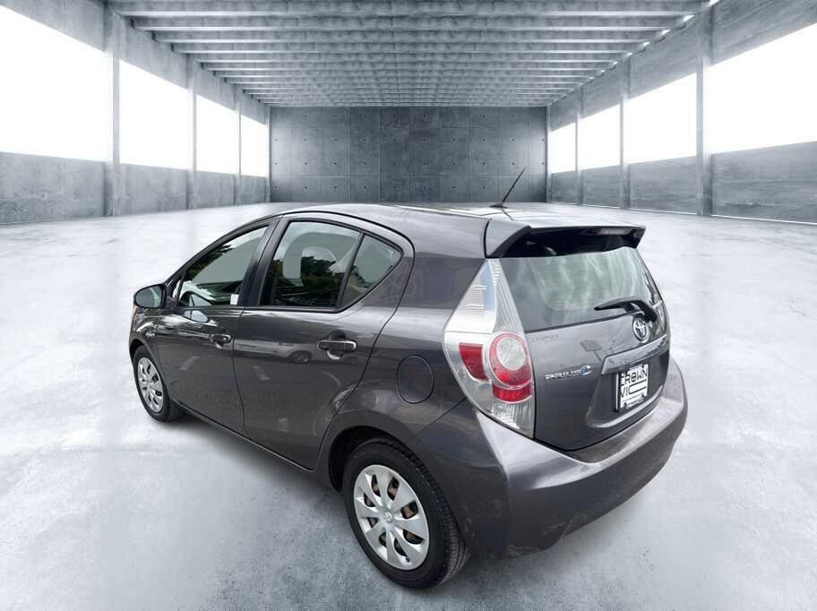 Used 2013 Toyota Prius C Two FWD image 4
