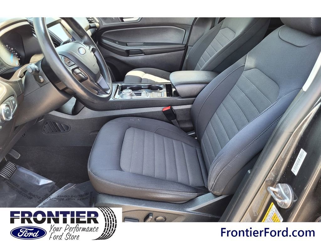 Used 2020 Ford Edge SE FWD image 23