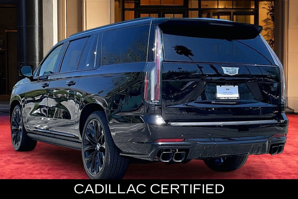 Used 2026 Cadillac Escalade ESV V AWD/4WD image 4