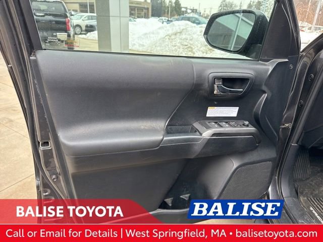 Used 2018 Toyota Tacoma TRD Off-Road w/ Technology Package image 21