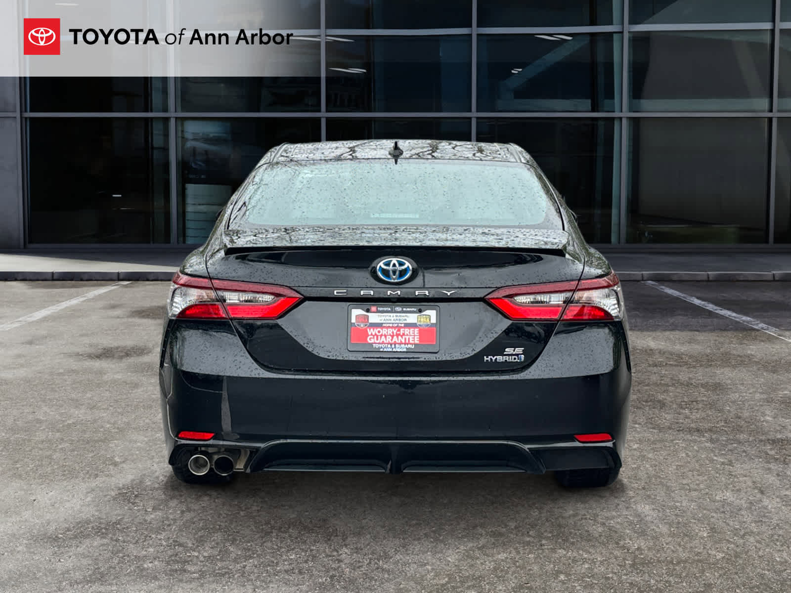 Used 2024 Toyota Camry SE FWD image 9