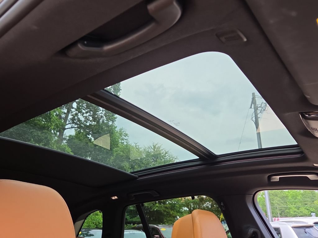 Used 2021 BMW X5 M50i w/ Premium Package AWD/4WD image 20