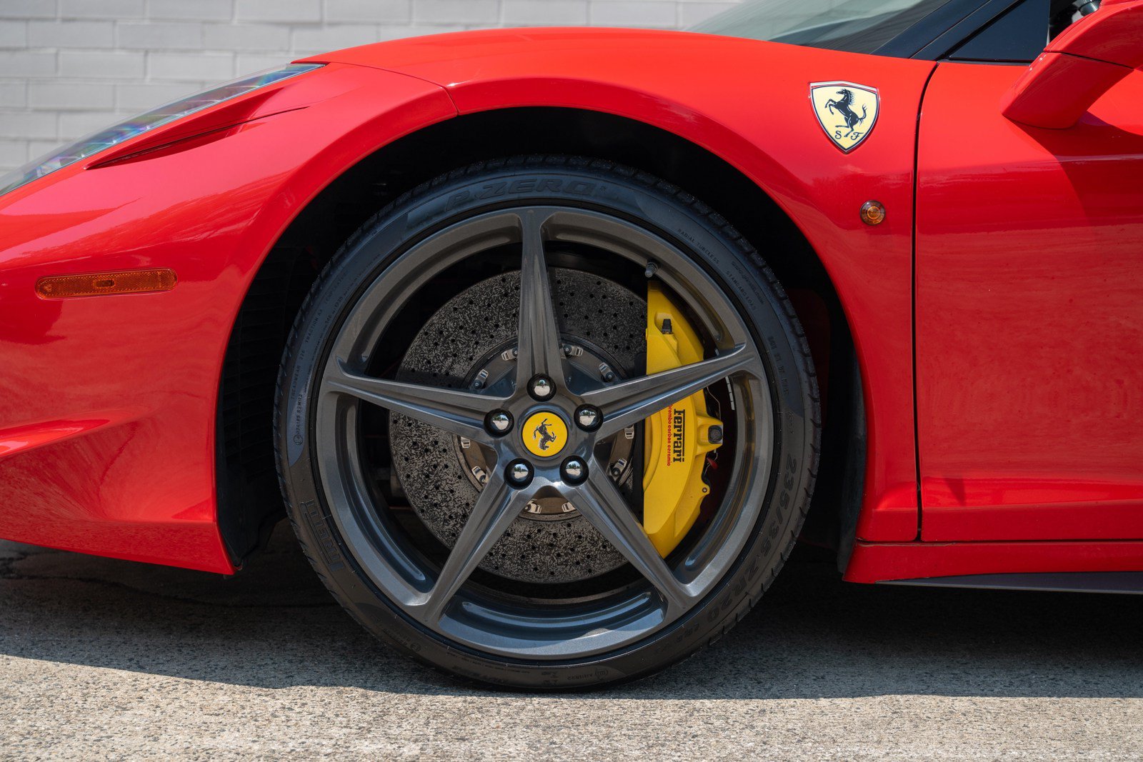Used 2012 Ferrari 458 Italia Coupe RWD image 12