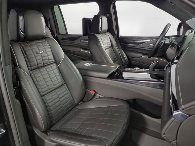 Used 2024 Cadillac Escalade ESV V image 19