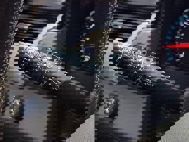 Used 2020 GMC Yukon SLT image 32