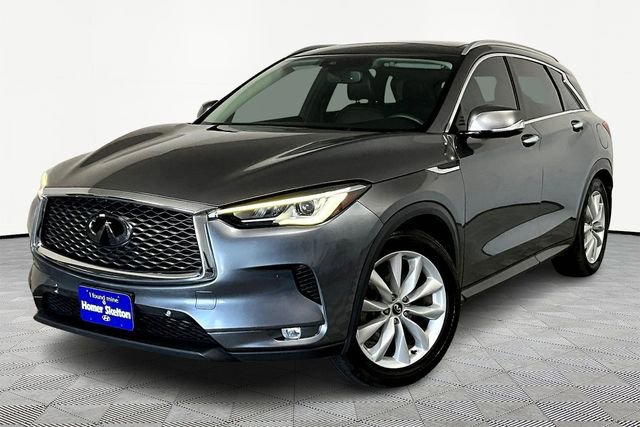Used 2019 INFINITI QX50 Essential w/ Premium Heat Package image 2