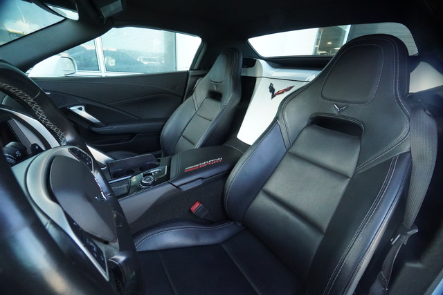 Used 2018 Chevrolet Corvette Grand Sport RWD image 21