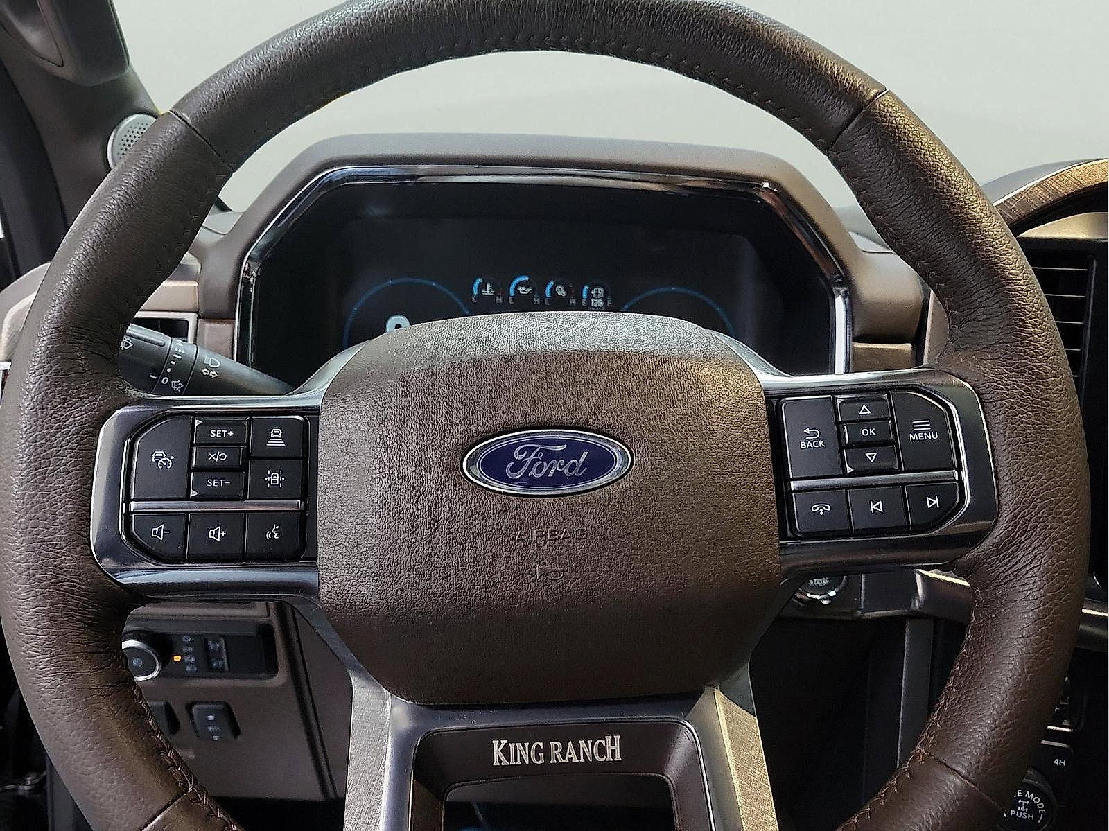 Used 2023 Ford F150 King Ranch w/ Equipment Group 601A High AWD/4WD image 17