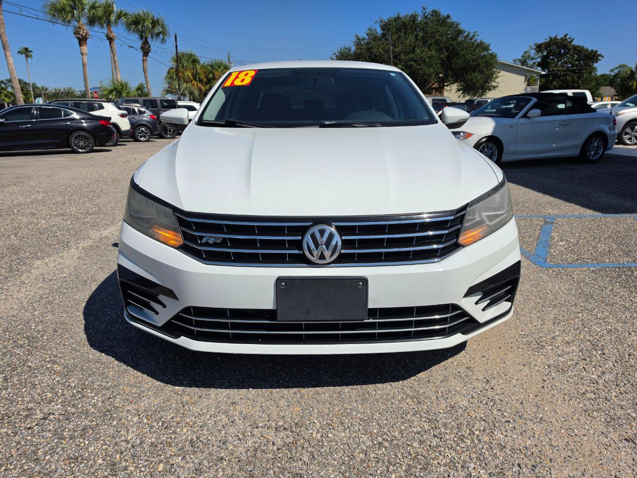 Used 2018 Volkswagen Passat 2.0T R-Line FWD image 8