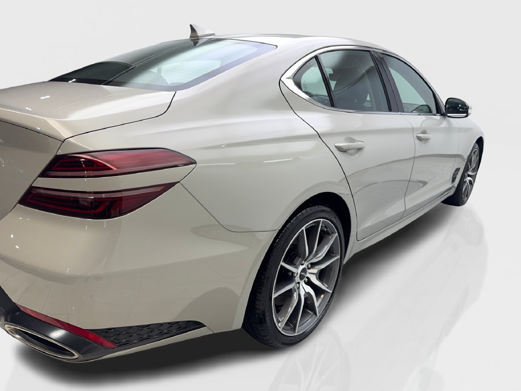 Used 2026 Genesis G70 2.5T RWD image 15