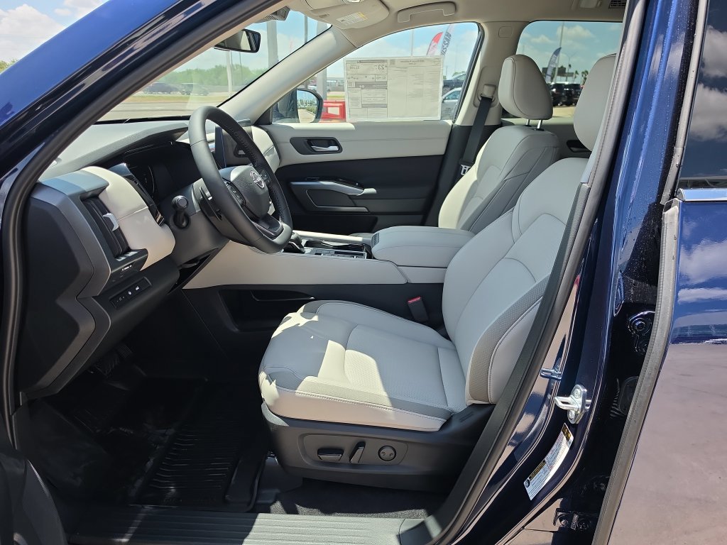 New 2026 Nissan Pathfinder SL FWD image 24