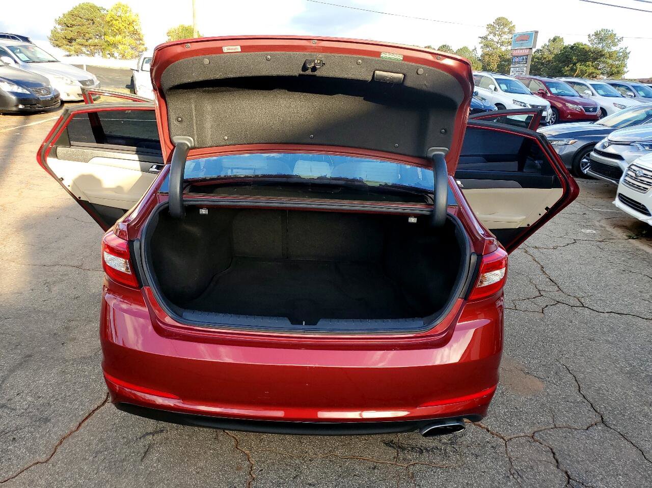 Used 2015 Hyundai Sonata SE image 25