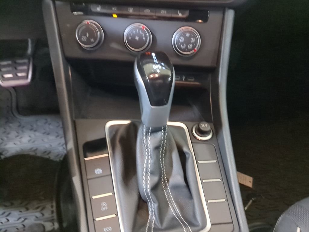 Used 2024 Volkswagen Jetta Sport image 15