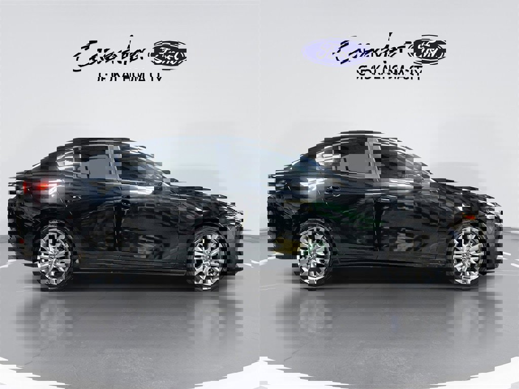 Used 2022 MAZDA MAZDA3 s image 9