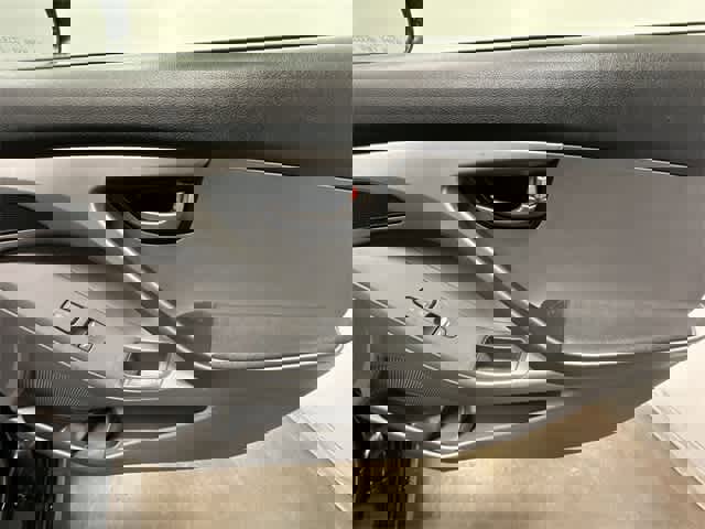 Used 2012 Hyundai Elantra GLS image 18